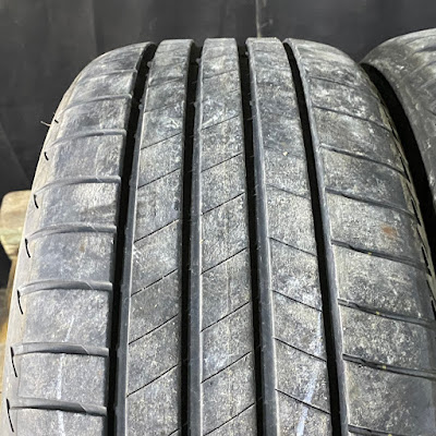Bridgestone 225/45 18, druhá fotografie