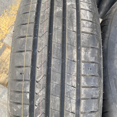 Hankook 215/65 17, druhá fotografie