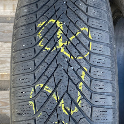 Pirelli 205/55 16, druhá fotografie