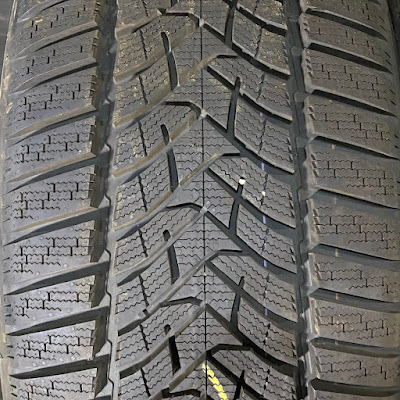 Dunlop 245/40 19, druhá fotografie