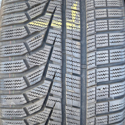 Hankook 235/40 19, druhá fotografie