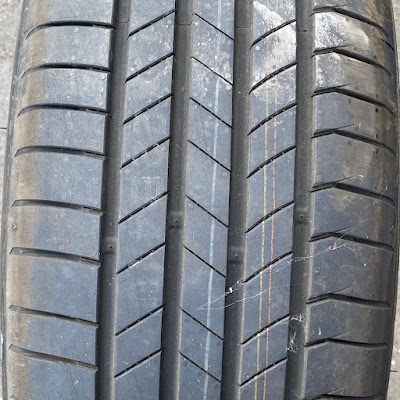 Kumho 215/55 18, druhá fotografie