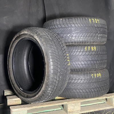 Bridgestone 275/45 20
