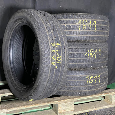 Royal Black 235/55 19, druhá fotografie