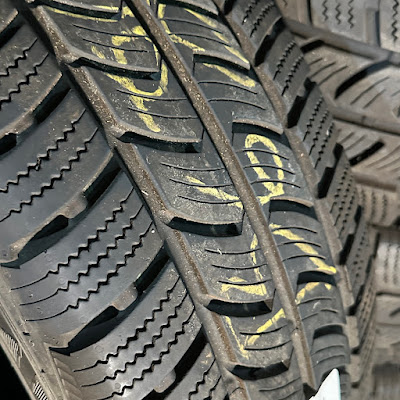 Continental 235/65 16C, druhá fotografie