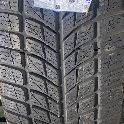 Altenzo 275/40 20, druhá fotografie