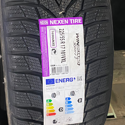 Nexen 225/55 17, druhá fotografie